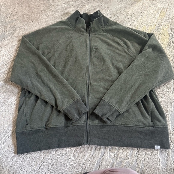 L.L. Bean Tops - L.L. Bean Olive green Zip Up sweatshirt jacket relaxed fit  size 3X